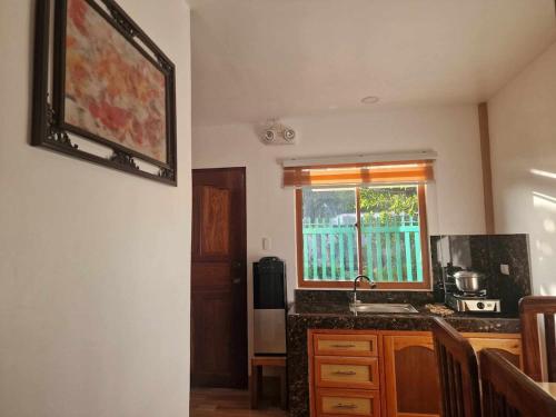 New, fully-furnished apartment 2mins from airport, El Nido (fotografie 10)
