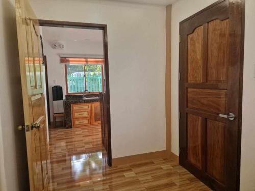 New, fully-furnished apartment 2mins from airport, El Nido (fotografie 3)