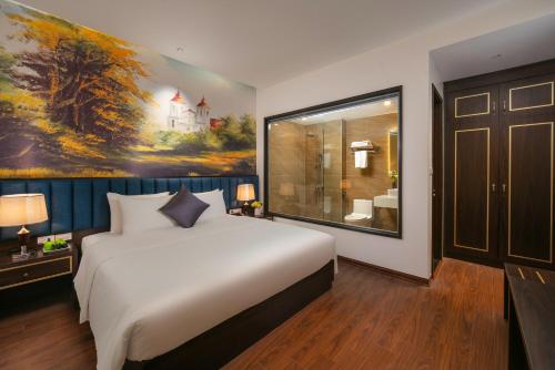 room detail thumbnail 0