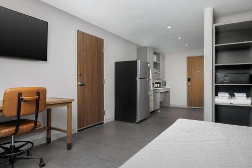 Homewood Suites by Hilton Newport Cincinnati - image 10
