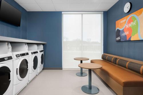 Homewood Suites by Hilton Newport Cincinnati - image 8