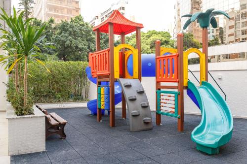 Apartamento de Luxo com Piscina no Centro