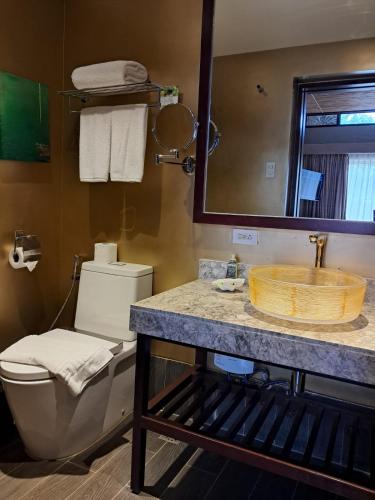2 bedrooms, 3 beds