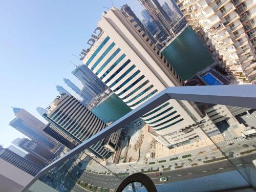 SUPERIOR STAY- Sleek & Modern Studio in Business Bay, Dubai (Foto 8)