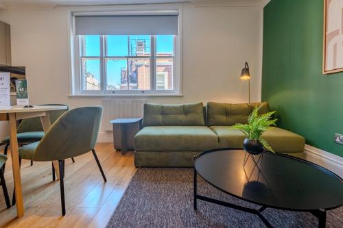 Soho - Piccadilly Circus Modern One Bedroom Flat