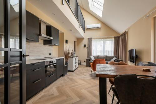 Erve Mulder vakantiehuis met eigen jacuzzi en eigen sauna in Ольдензаль