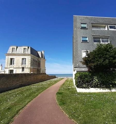 L'echo d'Omaha in Bernieres-sur-Mer