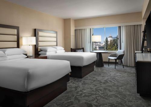 Double Room with Two Double Beds and View