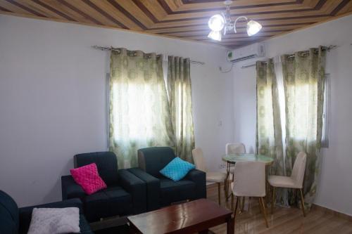 POUANGO Home POUANGO Home