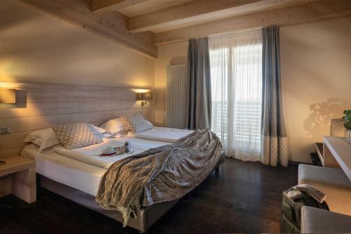 2 twin beds