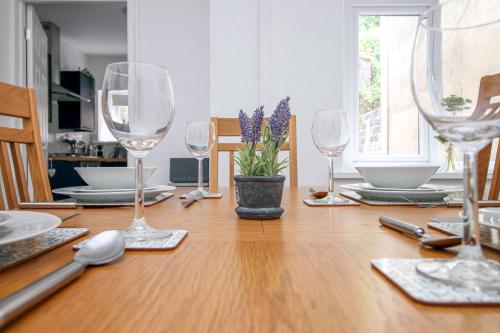 Ételek és italok, Norton Terrace Charming Home In The Beautiful Afan Forest By StayStaycations in Port Talbot