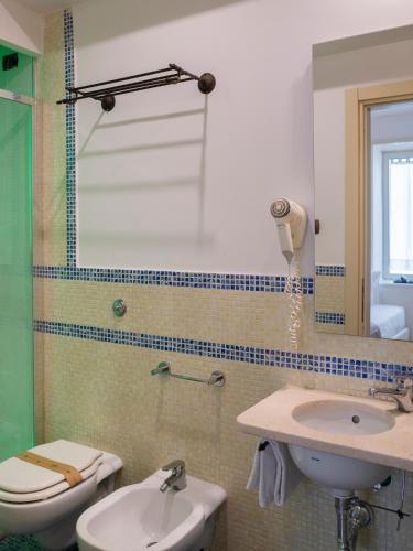 Grand Hotel Europa & Restaurant - Sea Hotels - image 4