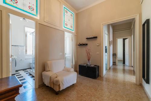 GuestHost - San Lorenzo Bright Apartment X8, Rom (Foto 6)