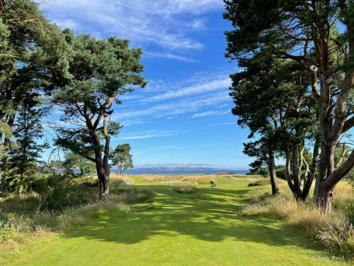 The Clubhouse in เนิร์น
