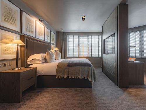 room detail thumbnail 0
