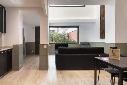Superior Apartment image 7