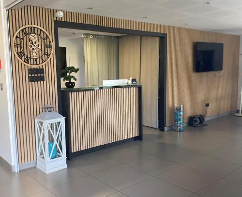 Temis hôtel Besançon (Temis hotel Besancon) in 馬扎格朗