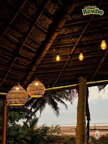 Revibe Beach Hostel Gokarna in โกคาร์นา