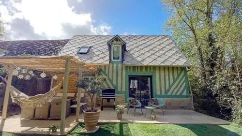 La Maison Labonnechose - Piscine chauffée - Calme - Jeux (La Maison Labonnechose - Piscine chauffee - Calme - Jeux) in L'Oudon