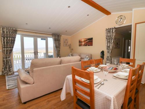 A szálláshely kívülről, McAuliffe Lodge in Brynowen