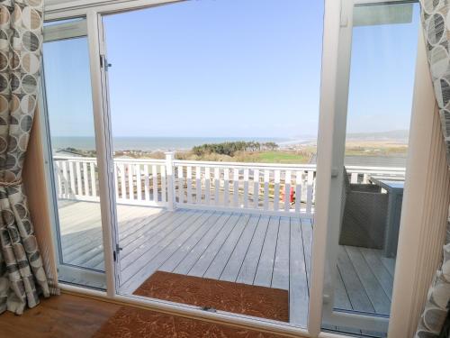 A szálláshely kívülről, McAuliffe Lodge in Brynowen