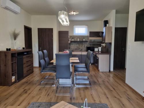 Léda Pihenőház Siófok by BLTN Léda Pihenőház Siófok by BLTN