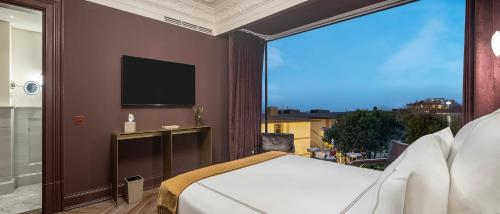 room detail thumbnail 1
