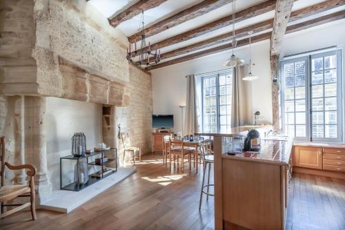 Superior One-Bedroom Apartment