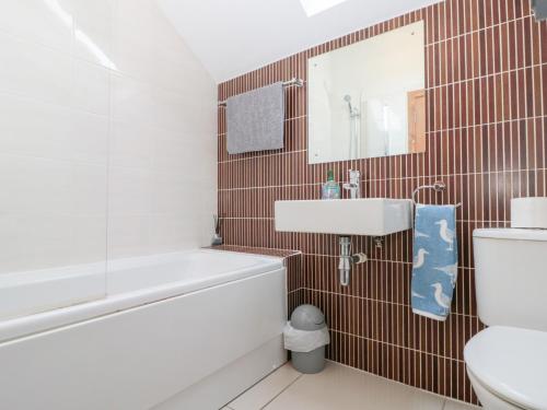 Old Chapel Scarborough - image 3