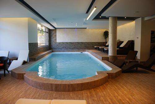 APARTMENTS FOKA & SPA - 600m from Gondola ski lift