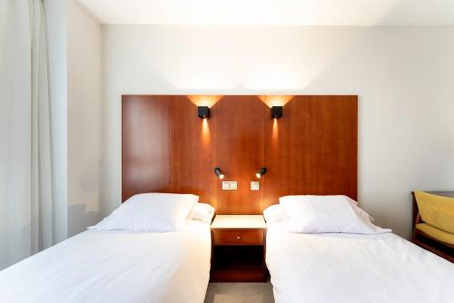 Hotel Doña Urraca - main image