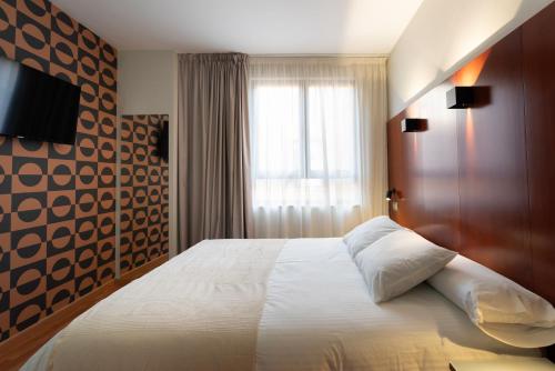 Hotel Doña Urraca - image 12