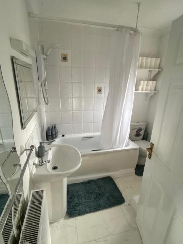 Beautiful Family-Friends 3 Bedroom Cosy Home Birmingham, Birmingham (fotografie 9)