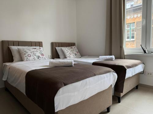 East Meets West Apartments