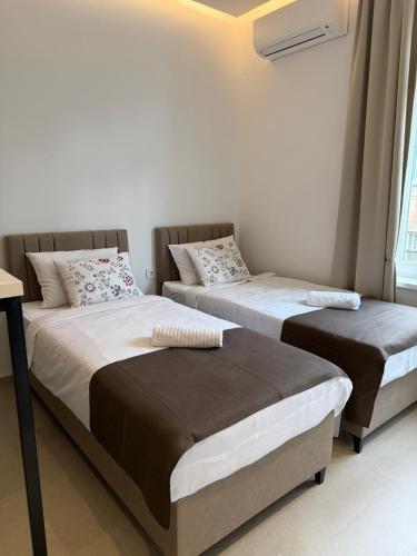 East Meets West Apartments 2