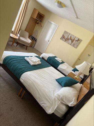 The Savoy Hotel - image 11
