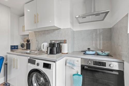 2 Bedroom flat for Corporate, workers, Relocation, West st in Aylesbury