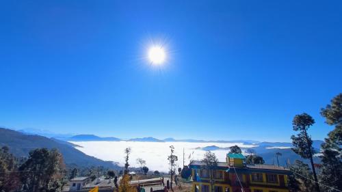 전망, Apna Ghar Hotel And Resort in 차우코리
