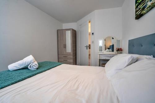 Apartment - Ground Floor image 6