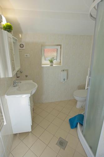 Apartments Lara Renovated 2023