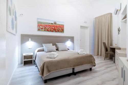Standard Double Room image 7