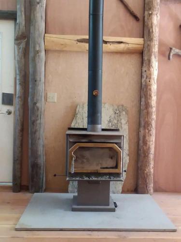 Charming Cabin for Sierra Nevada Getaways Charming Cabin for Sierra Nevada Getaways