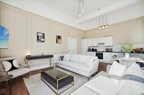 (G1) Elegant 2 bed Blythswood Apartment, Glasgow (photo 9)