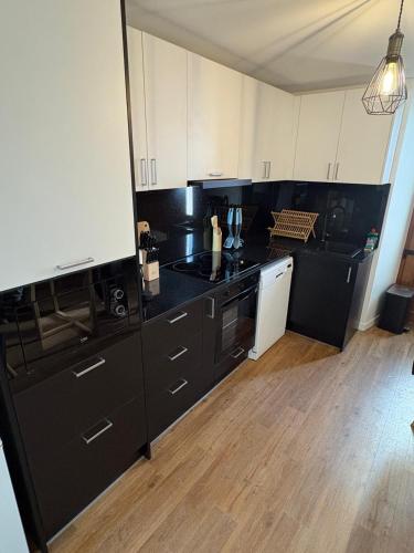 Le Saint Laurent apartment in แซ็ง-โลรอง-ซูร์-กอร์