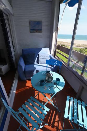 Magnifique vue mer Appart les pied dans l eau St Cyprien in Saint-Cyprien