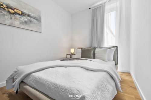 Apartment with Balcony image 10