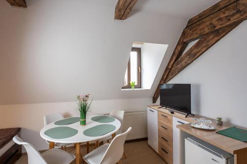 Rodinny hotel Myslivna in Trebon City Center