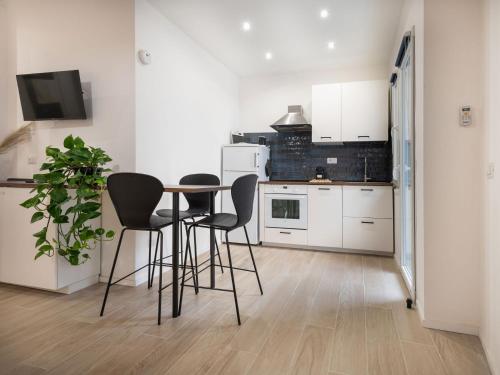 Domus Boccea - Vatican Apartment 4