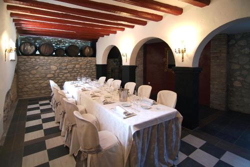 Facilities, Casa Rural Palacete Magana in Malon