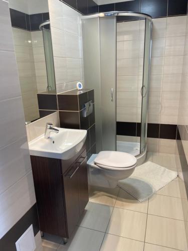 Pokoje i apartamenty nad Letniskową